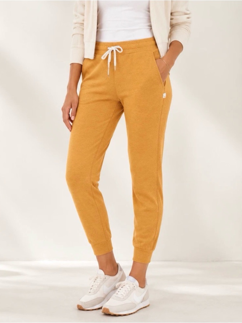 Vuori Performance Jogger - Flax Heather